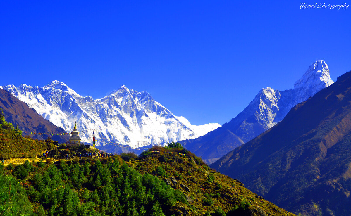 Himalayan peaks and prayer flags above the Khumbu valley